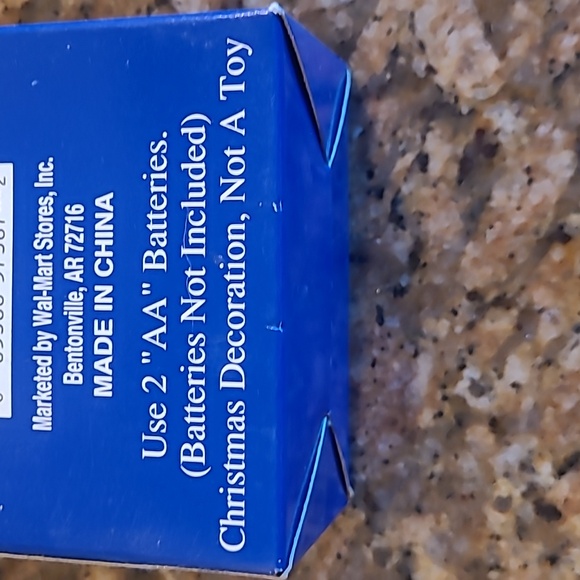 Village collectible Lighted lamp post - Picture 2 of 2